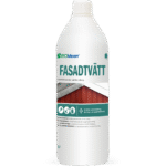 Biała butelka środka czyszczącego Biokleen Fasadtvätt do mycia elewacji z zielono-niebieskim napisem i zdjęciem drewnianej elewacji budynku na etykiecie