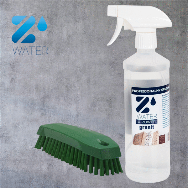 Butelka sprayu do czyszczenia Z Water X-Power granit i zielona szczotka na szarym tle z logo Z Water w lewym górnym rogu